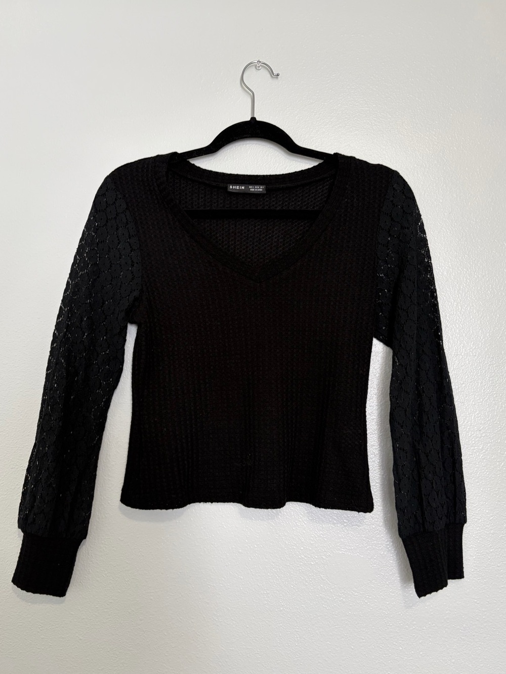 SHEIN Black Lace Sleeve Ribbed Knit V-Neck Top Size Small